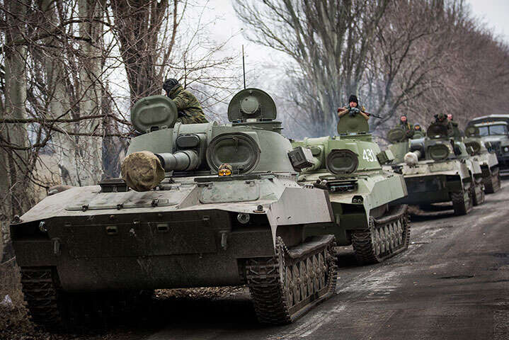 Під Києвом росіяни на танках знищили місцеве кладовище – журналіст