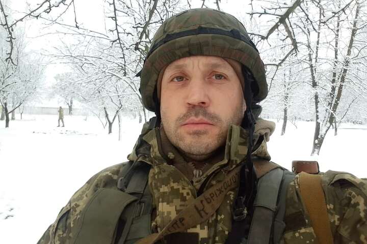 «Кіборг» дві доби повертався з-за кордону, щоб воювати за Україну