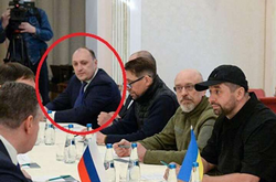 За измену: СБУ застрелила одного из украинских переговорщиков – СМИ
