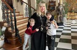 Пугачева и другие артисты покинули Россию