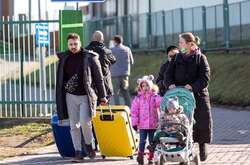 Українські біженці отримали право на проживання в ЄС принаймні на рік