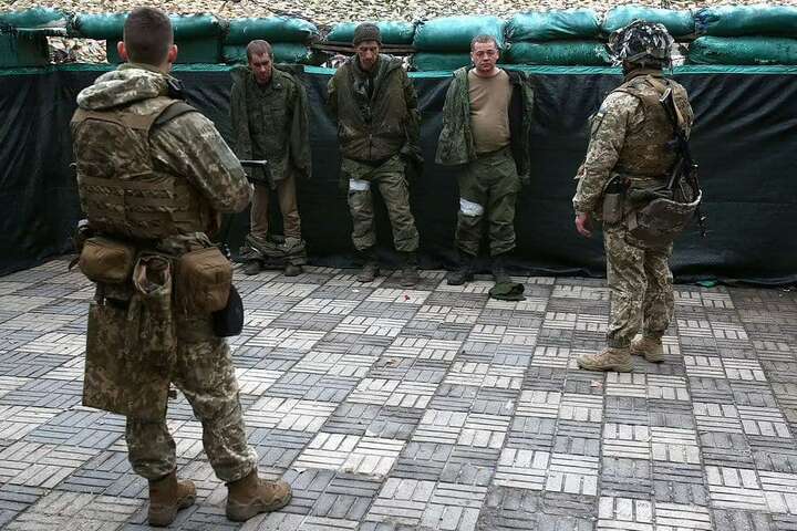 Україна створить табори для полонених російських окупантів