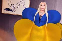 Мадонна сфотографировалась в платье, символизирующее флаг Украины