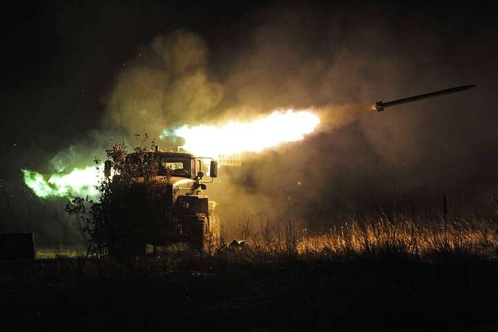 Путінські окупанти випустили ракети по Миколаєву