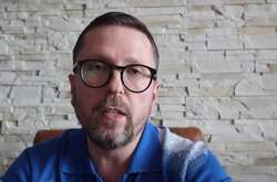 В Украине заблокированы Youtube-каналы Шария и его жены