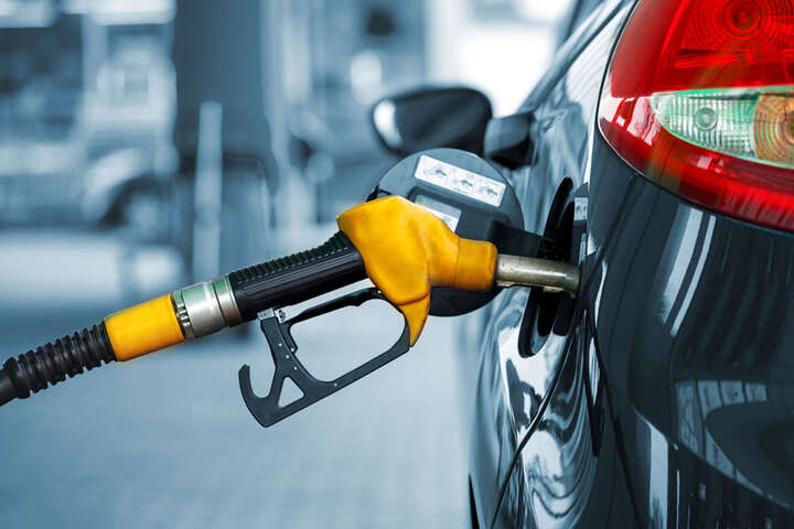 Якою має бути вартість бензину та дизеля: нові ціни 
