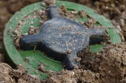 Окупанти замаскували міни на дорогах