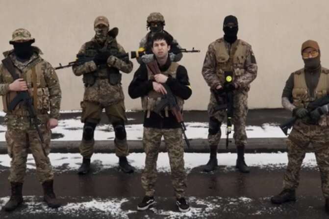 Іноземець, який захищає Україну, звернувся до Кадирова (відео)