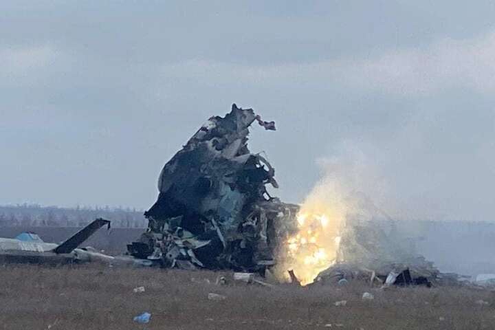 На Донбасі й Київщині знищено чотири штурмовики і два вертольоти окупантів (фото)