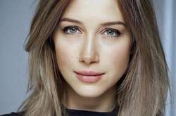 Стася Ровинская уже больше года не общается с мамой-путинисткой