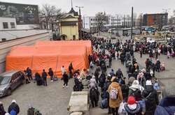 Біженці на львівському вокзалі 