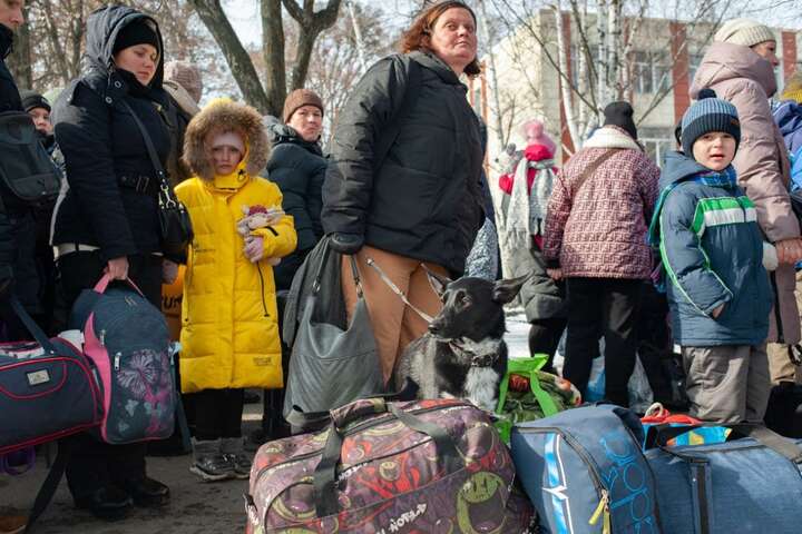 Евакуація. Із Сумської області за два дні вивезли 60 тисяч людей