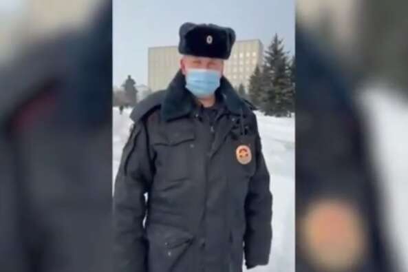 У Росії поліція заарештувала пенсіонера за гасло «Слава Україні!» (відео)