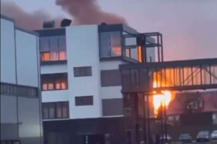 Ранкові вибухи у Івано-Франківську: окупанти знову бомбили аеропорт