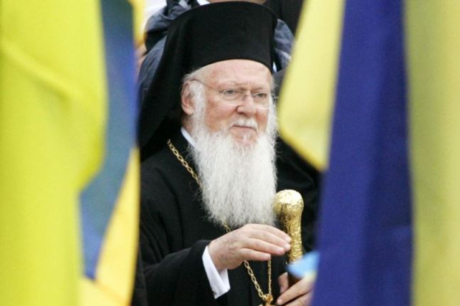 Вселенский патриарх благословил Московскую церковь в Украине поминать его, а не Кирилла