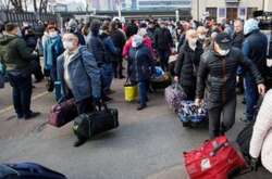 Жителі Маріуполя продовжують шукати порятунок