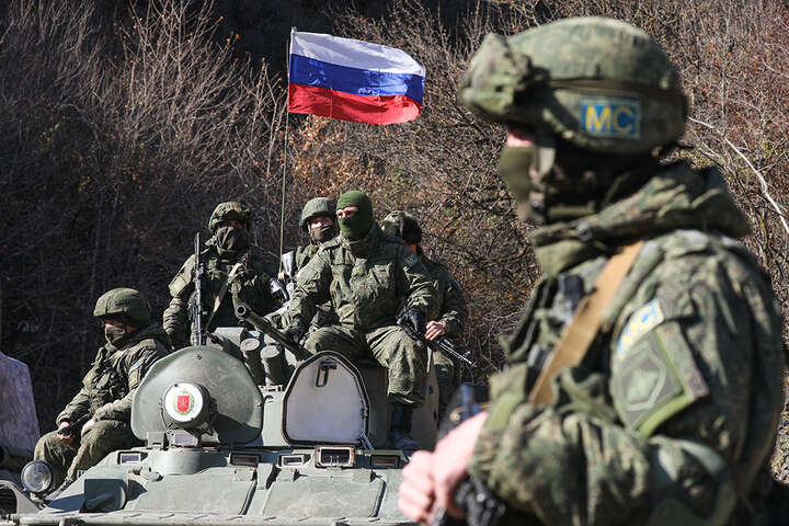 Кремль перекидає російських військових із Карабаху в Україну