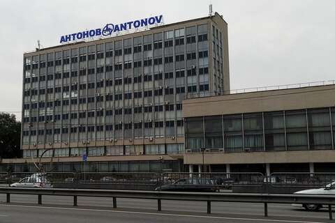 Окупанти обстріляли завод «Антонов» в Києві