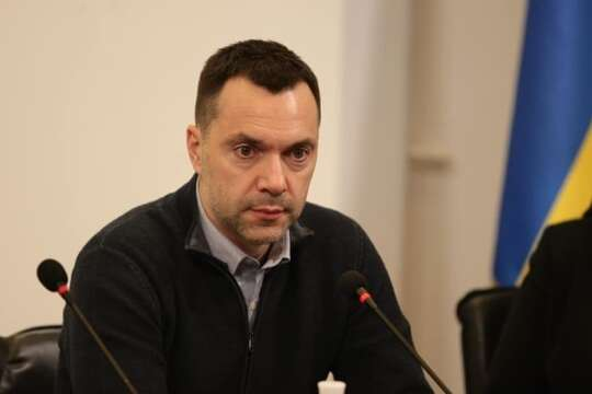 Арестович прокомментировал взрыв на Оболони: о сознательном обстреле Киева речи не идет