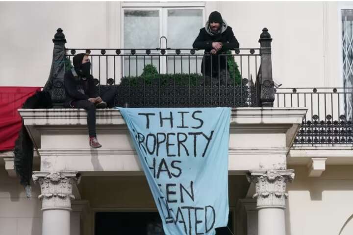 У Лондоні протестувальники захопили особняк російського олігарха Дерипаски