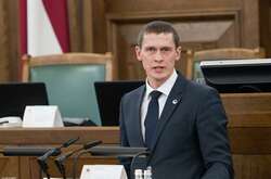  Юріс Юрашс, депутат латвійського Сейму склав свої повноваження і поїхав до України добровольцем 