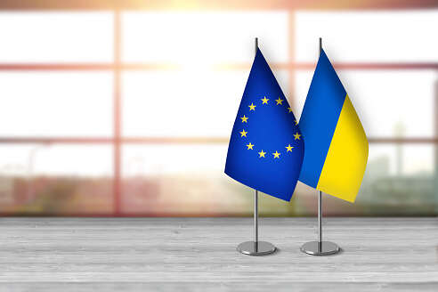 Єврокомісія обіцяє швидко підготувати висновки щодо заявки України на вступ до ЄС