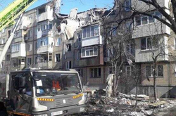 Оккупанты снова обстреляли Харьков: повреждены три пятиэтажных дома