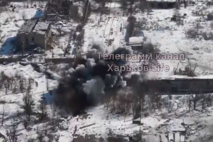 Танк взлетел на воздух. Украинская армия показала, как уничтожает врага (видео)
