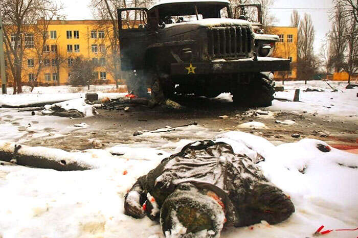 В Україні триває 21-й день повномасштабної війни, розв&rsquo;язаної путінською Росією - «Своих не бросаем: только их трупы». Як Росія розкидається тілами своїх солдатів
