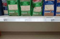 У Росії з полиць магазинів зникають навіть продукти першої необхідності. Великі мережі скасовують акції і знижки