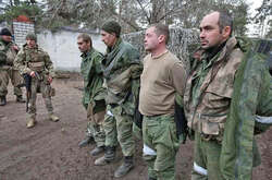 В Україні розпочали роботу табори для військовополонених: хто за них відповідає