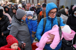 Через війну 10 млн українців залишили свої домівки