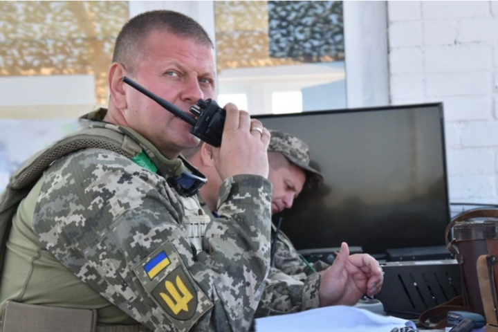 Залужний звернувся до політиків:  не заважайте Збройним силам захищати Україну 
