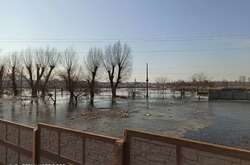 Дальнейший рост уровня воды приведет к затоплению дорог и подвалов