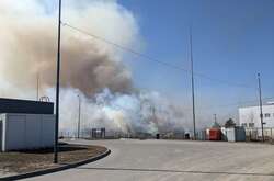 Внаслідок обстрілу сталося загорання поля і пошкоджено АЗС