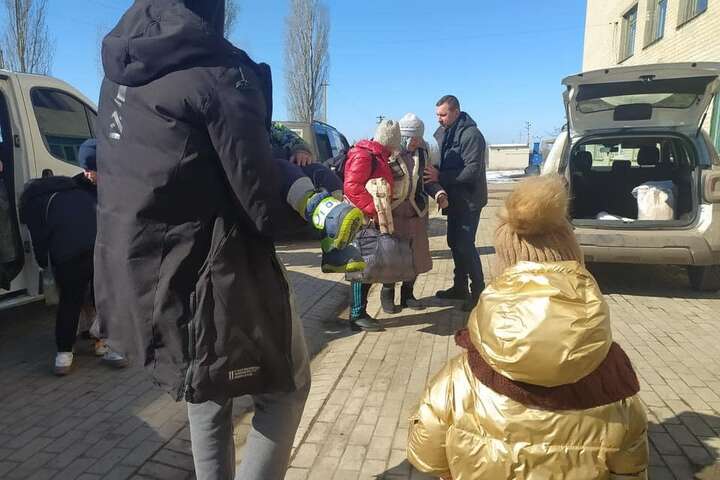 Рашисти розповсюджують фейк про евакуацію українців до Луганська