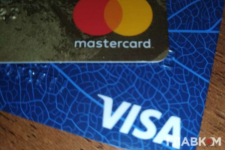 Економічний експерт розповів, чому Росія не змогла найти заміну Visa і MasterCard