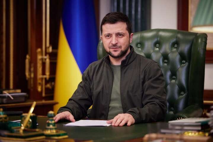 Зеленский приостановил деятельность 10 партий, в том числе ОПЗЖ и Партии Шария