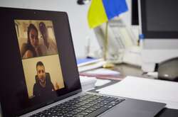 Міла Куніс та Ештон Кутчер одними з перших відгукнулися на горе українців  