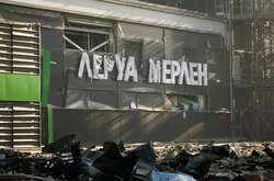 В українському офісі компанії відбувається справжня драма.