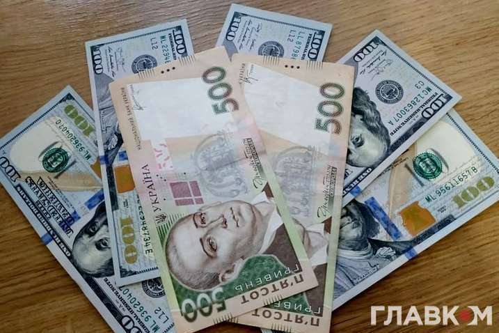 Нацбанк збільшив ліміт на зняття готівки з валютних рахунків
