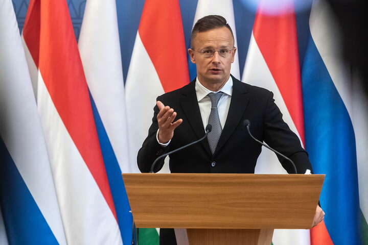 Угорщина виступила проти санкцій ЄС щодо газу РФ та закритого неба України