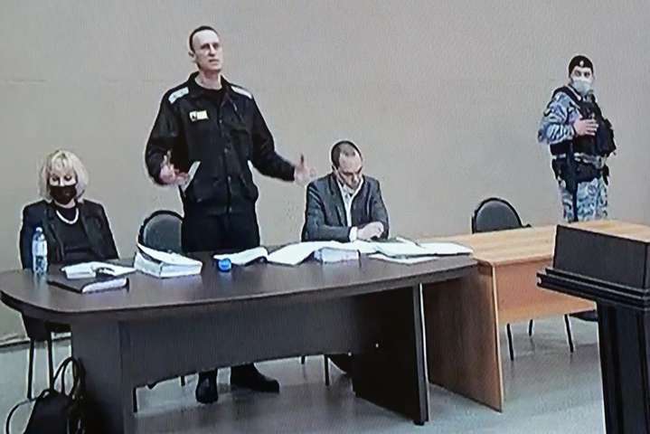 Навальний отримав строк у справі про шахрайство