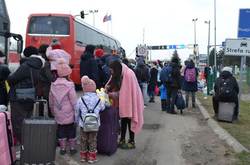 Украину преимущественно покидают женщины и дети