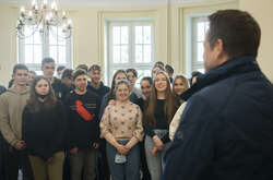 Кількість українських учнів у польських школах за місяць війни зросла на 85 тис., це загрожує «освітнім цунамі» через незнання дітьми з України польської мови