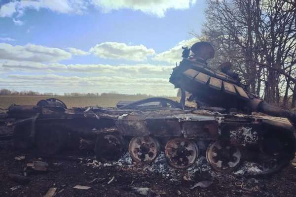 Українські бійці знищили два літаки та п'ять танків окупантів на сході країни