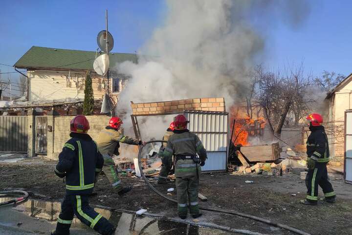 Наслідки обстрілів Нивок у Києві (фото, відео)