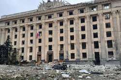 У перший день рятувальники повідомили про сімох загиблих, пізніше про 10 жертв. 