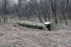 Гіперзвукова балістична ракета малої дальності, яка не розірвалася, з комплексу «Іскандер»