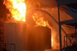 Під Києвом снаряд рашистів влучив у нафтобазу 